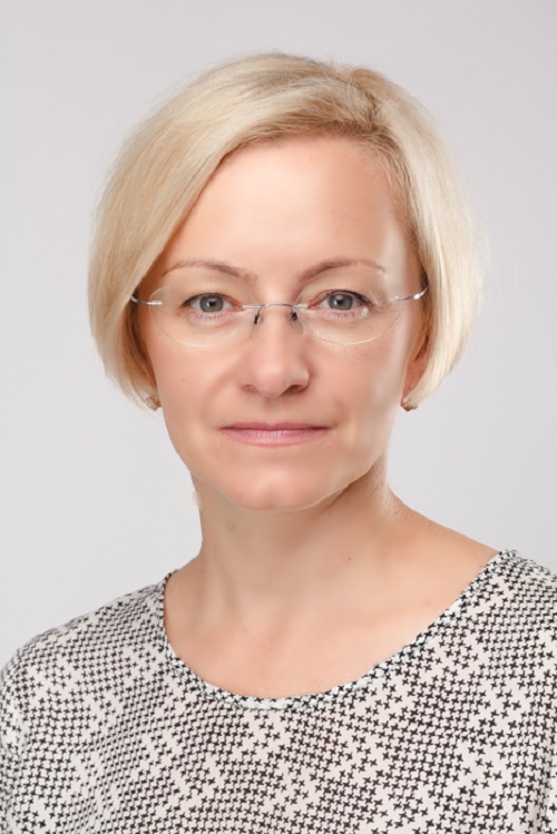 Алёна Рудник — кандидат медицинских наук, офтальмолог