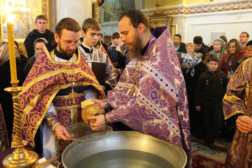 Омовение мощей в Свято-Ильинском мужском монастыре Украинской Православной Церкви