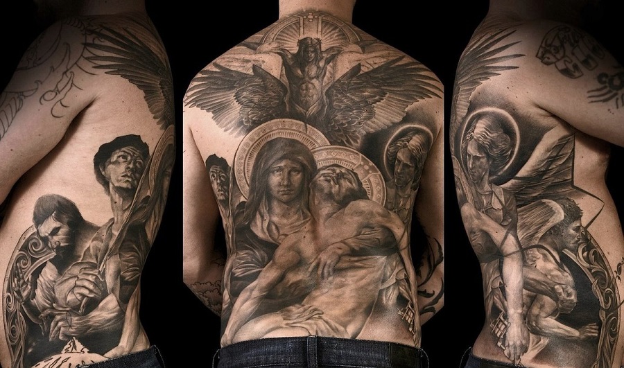 Татуировка на теле на религиозную тематику