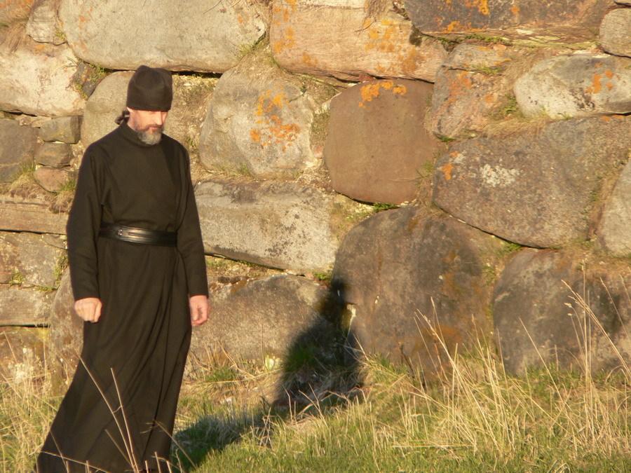 Отец фотий молитва. Монахи Соловецкого монастыря. Монах Фотий.