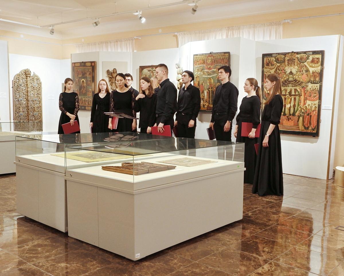 В Кириллове открылась выставка «Русское барокко»