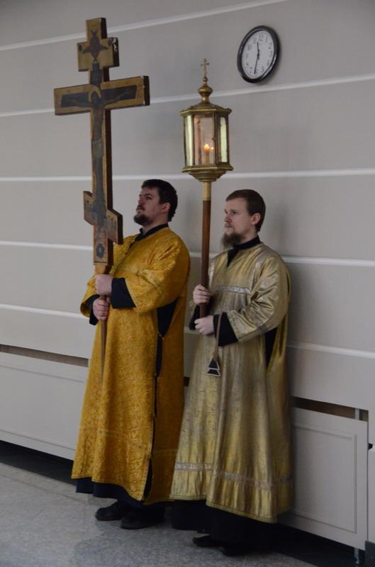 На колокольне Рогожского установлены позолоченные кресты