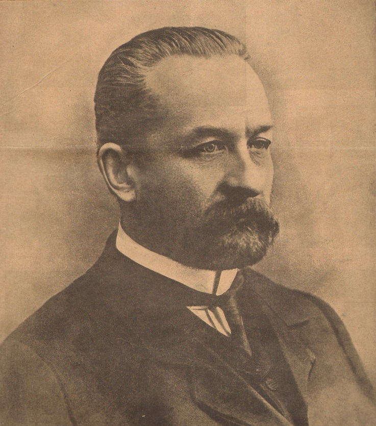 Первое Временное правительство возглавил князь Георгий Евгеньевич Львов
